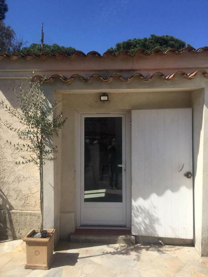 Holiday home Charmante Petite Maison A L'entree De Tropez Saint-Tropez