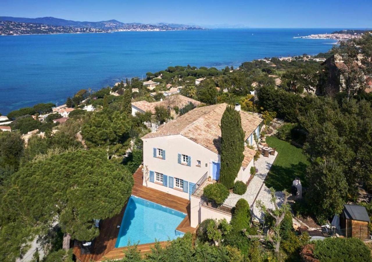 Villa With Magic View Of Bay Of Tropez