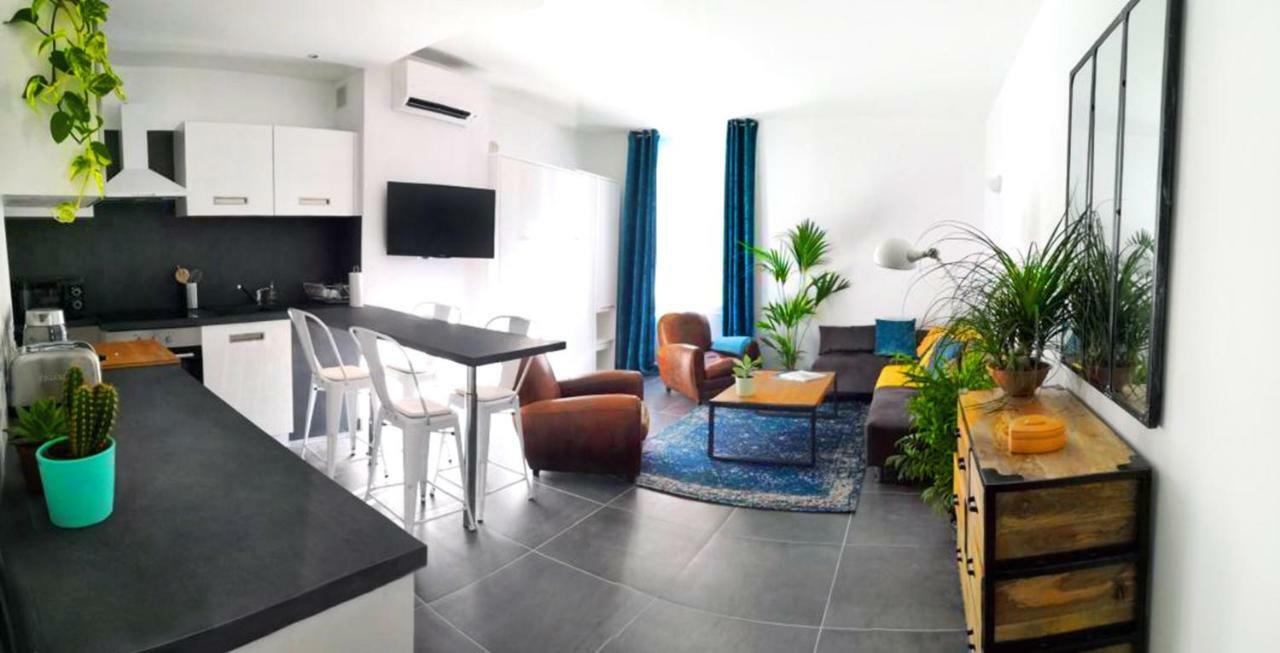 Beautifully Bright In Old Town Apartment Saint-Tropez