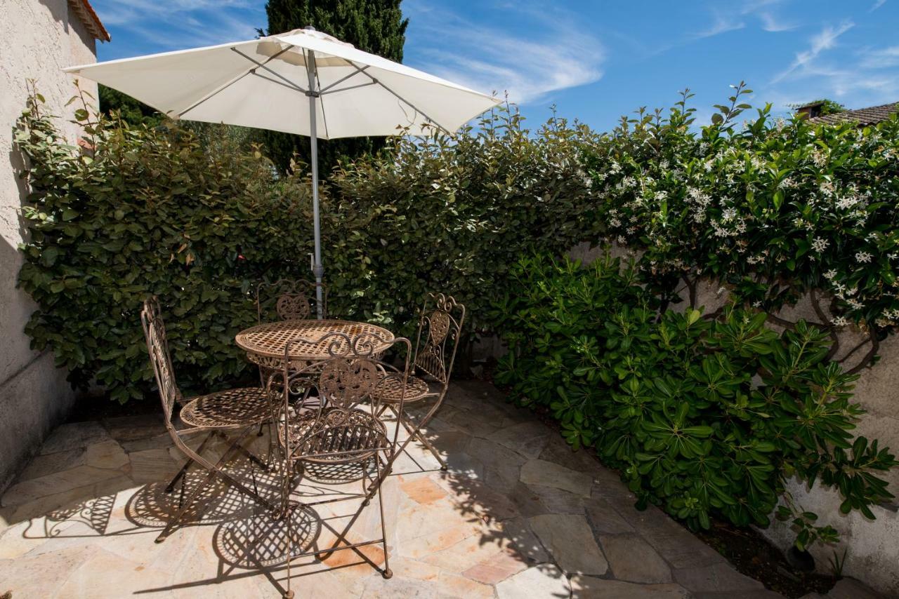 Holiday home Charmante Petite Maison A L'entree De Tropez Saint-Tropez