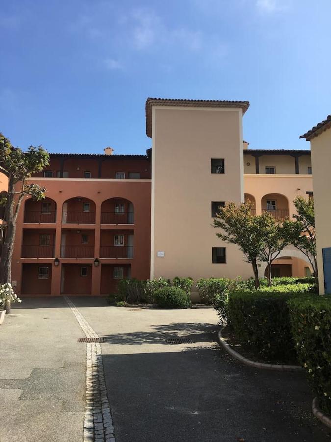 4 Personnes, Vue Mer Exceptionnelle Sur Le Golf De St Tropez Apartment