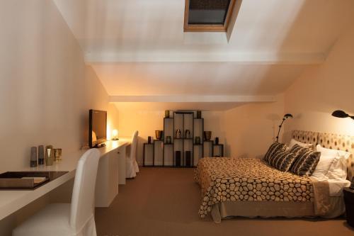 Hotel Le Y 4*