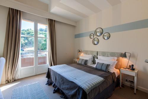Hotel Le Y 4*